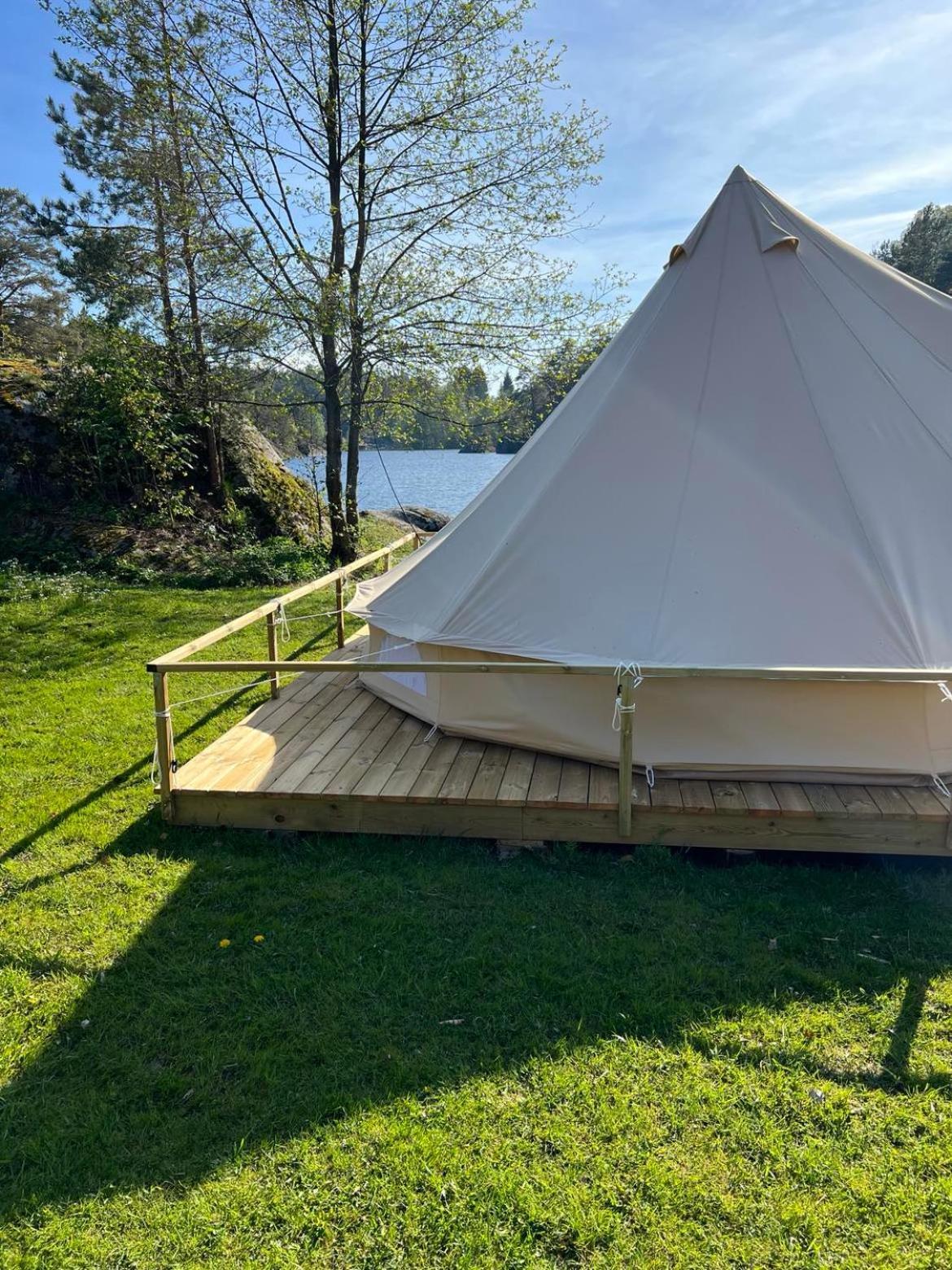 Hommen Gard Glamping Hotel Risor Exterior photo