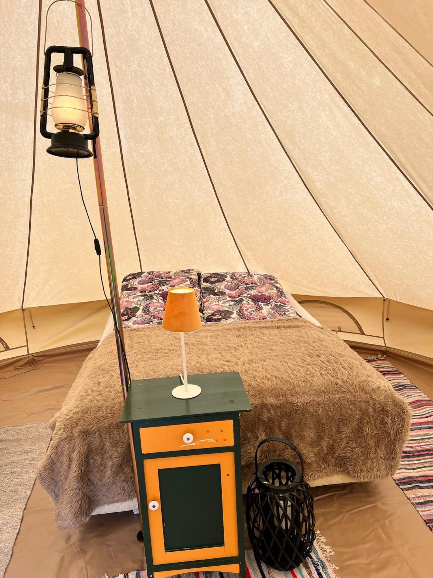 Hommen Gard Glamping Hotel Risor Exterior photo